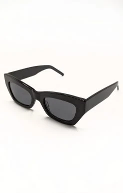 Billini/Banbe - B-1012-The Kerr - 61821 BANBE - The Kerr Sunglasses - Black/Smoke