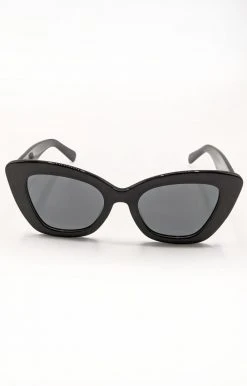 Billini/Banbe - B-1026-The Bardot - 61821 BANBE - The Bardot Sunglasses - Black/Smoke Accessories