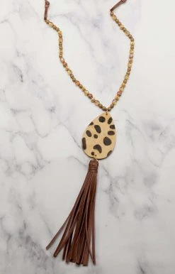 Southern Grace - AN9492 - 12721 Dot Your I's Cheetah Necklace