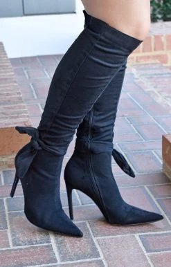 InTouch - WINE-7 - 122921 SHOES Run After Me Boots - Black