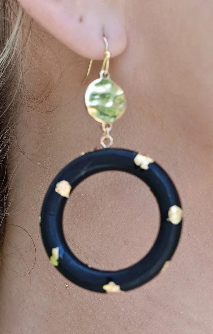 Avenue Zoe - GSE3079 - 62022 Accessories Flirting With Destiny Earrings - Black