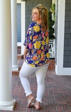 Andree - 18306-PP - 41221 TOPS Stay Connected Oversized Floral Top - Navy