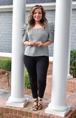 TCEC - CT7688 - 13022 My Lips Are Sealed Print Top - Black/White TOPS