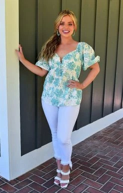 Hailey & Co - IT20047A - 7322 TOPS I'm All Yours Floral Eyelet Top - Mint
