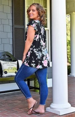 Heimish - Bl-ST2056-10 - 41422 TOPS Can't Deny You Floral Top - Black