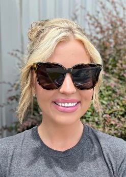 DIFF - GIA-SE-GR121 - 61922 DIFF - Gia Sea Tortoise Gray Sunglasses Accessories