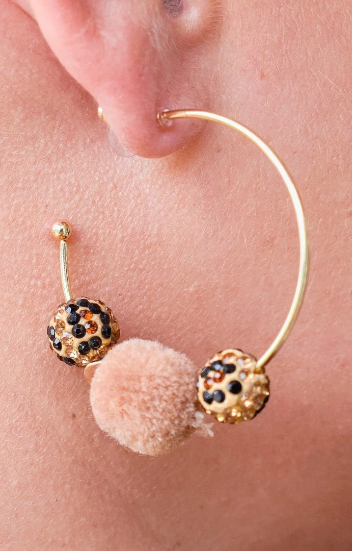 Southern Grace - AE7361BRN - 81021 Look Forward Hoop Earrings - Brown