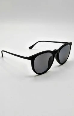Quay - QU-000680-BLK/SMK - 92820 Quay Australia - Great Escape Clip On Black Sunglasses Accessories