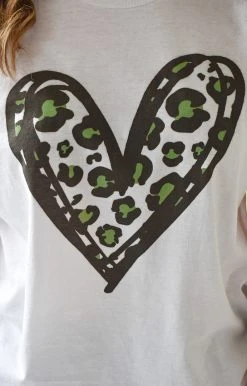 Glittering South - STPADDYHEART - 22422 My Lucky Heart Graphic Tee