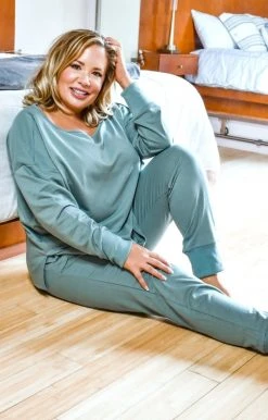 Main Strip - LT32422XX - 101220 Time To Relax Pullover - Mineral Blue