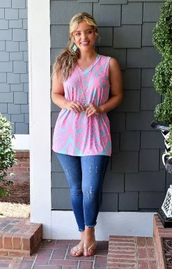 Heimish - ST2045-21 - 7622 Endless Appreciation Print Top - Aqua/Hot Pink