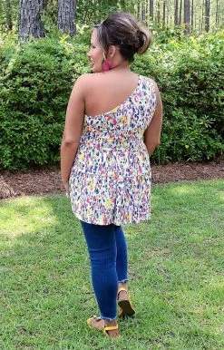 BE Stage - T11166 - 5822 Getting Ahead Print Top - Multi