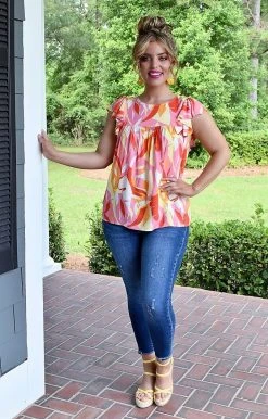 Andree - T10178-1-PP - 5622 Topic Of Discussion Print Top TOPS