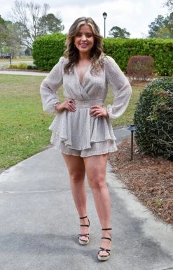 Main Strip - CR70983 - 3922 Simply Sassy Print Romper - Cream