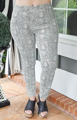 See & Be Seen - P7045 - 81121 BOTTOMS Look So Sweet Snake Print Jegging - Off White