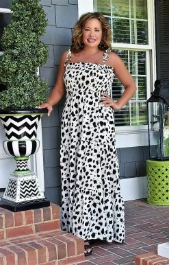 First Love - ID137 - 72522 Show Me Around Print Maxi Dress - Off White DRESSES