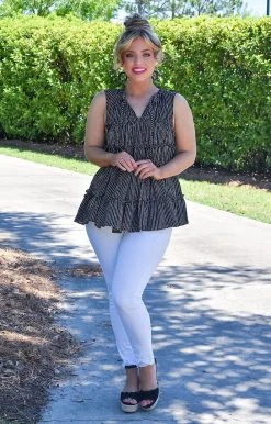 Heimish - WT1091F - 51422 TOPS Such A Standout Print Top - Black