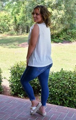 Heimish - BL-WT1083L - 41722 Weekend Friend Top - White